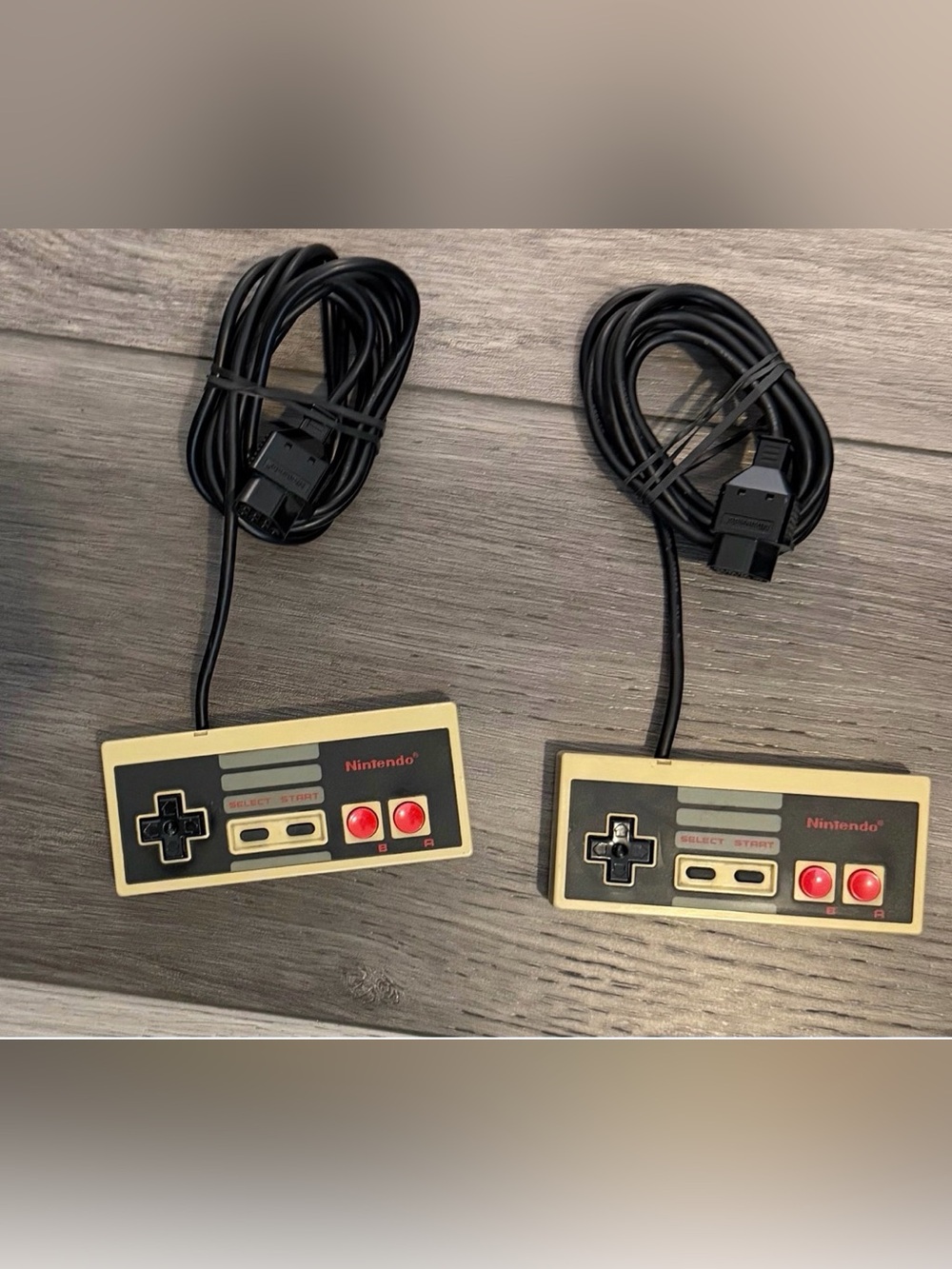 Nintendo NES Controller Pair Model NES-004 OEM Wired 8-Bit Gamepads Parts Only